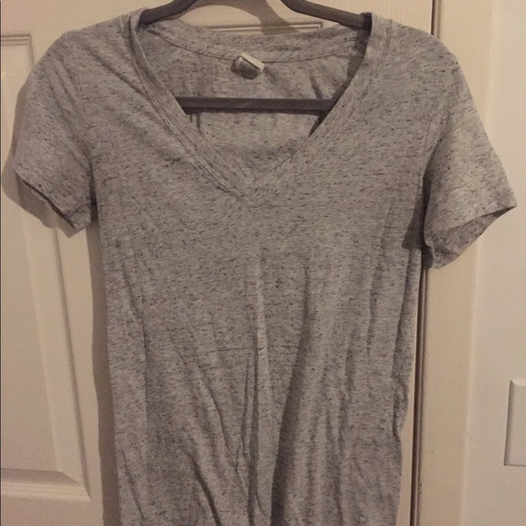 PINK V-neck t-shirt